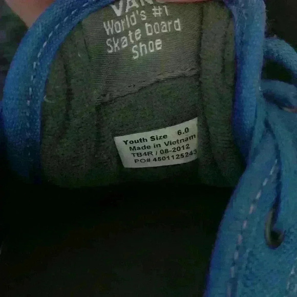 Kids Vans Blue and Black Tennis Shoes, Size 6 Youth - Picture 10 of 10